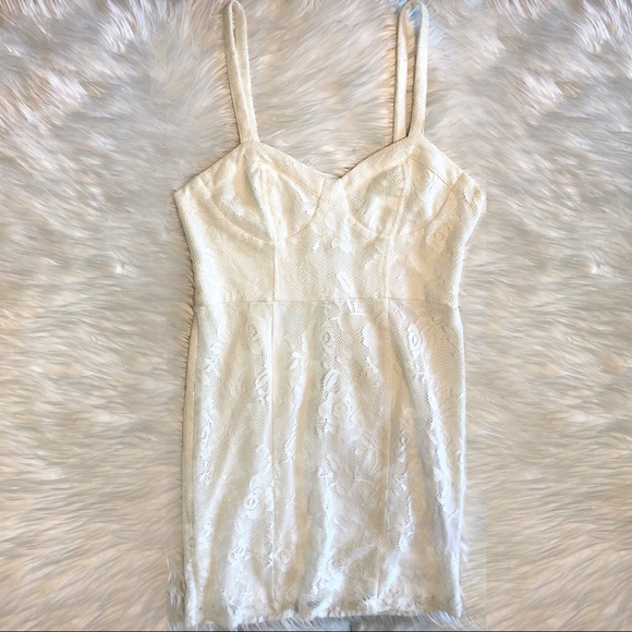 🖤NWOT - Balconette Lace White Dress - Picture 1 of 4